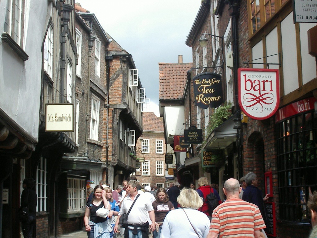 York Snickelways & Ghost Walk — Shambles Storytellers
